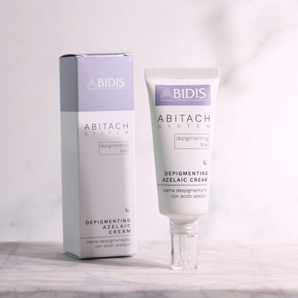 DEPIGMENTING-AZELAIC